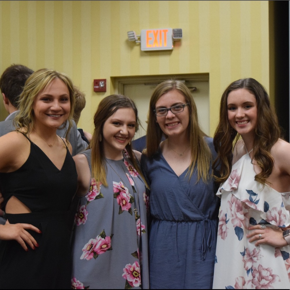 Meet your Posher, Alyson